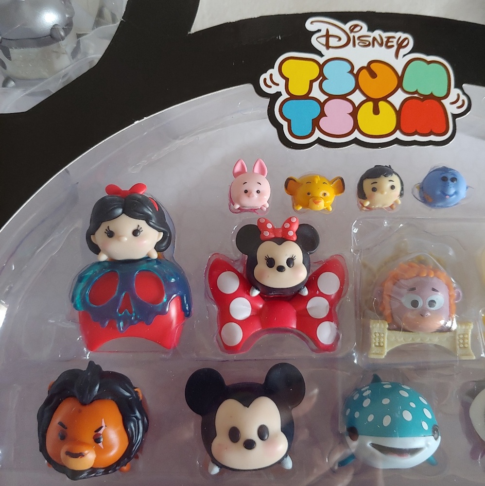 🏷23 Piece Disney Tsum Tsum Figure Set NIB Silver - Picture 5 of 7